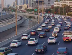 נמאס מהפקקים: כמה ק"מ בממוצע עושה רכב פרטי בשנה?